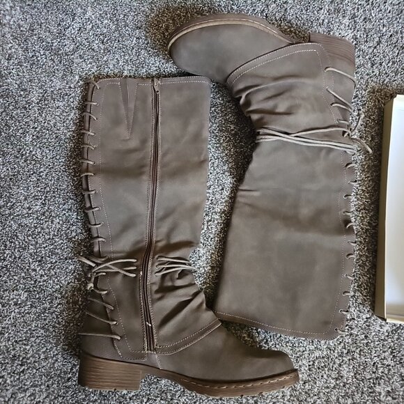 NIB Very G Rooney Taupe/Brown Knee High Size 9.5 Zip-Up Fashion Boots - Picture 3 of 5